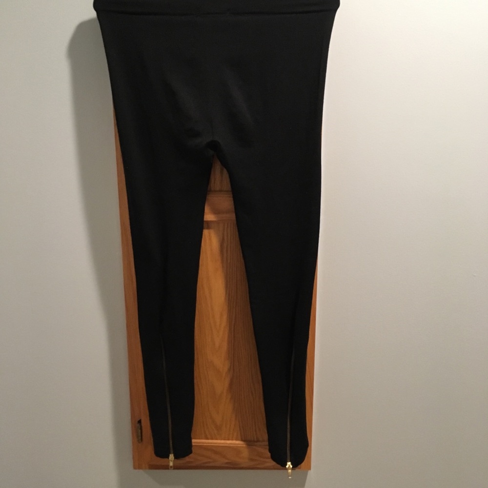 Black leggings